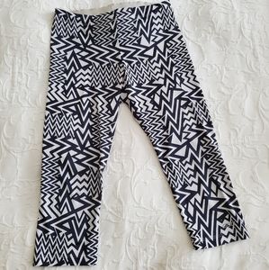 Lorna Jane Capris Legging Workout Exercise Pants